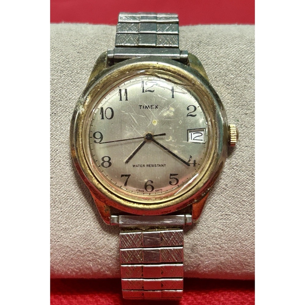 Vintage 1980 Timex Mens Watch 27829-10579 Gold Tone Hand Wind Runs